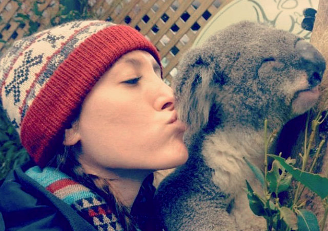 Kola kisses in Australia.